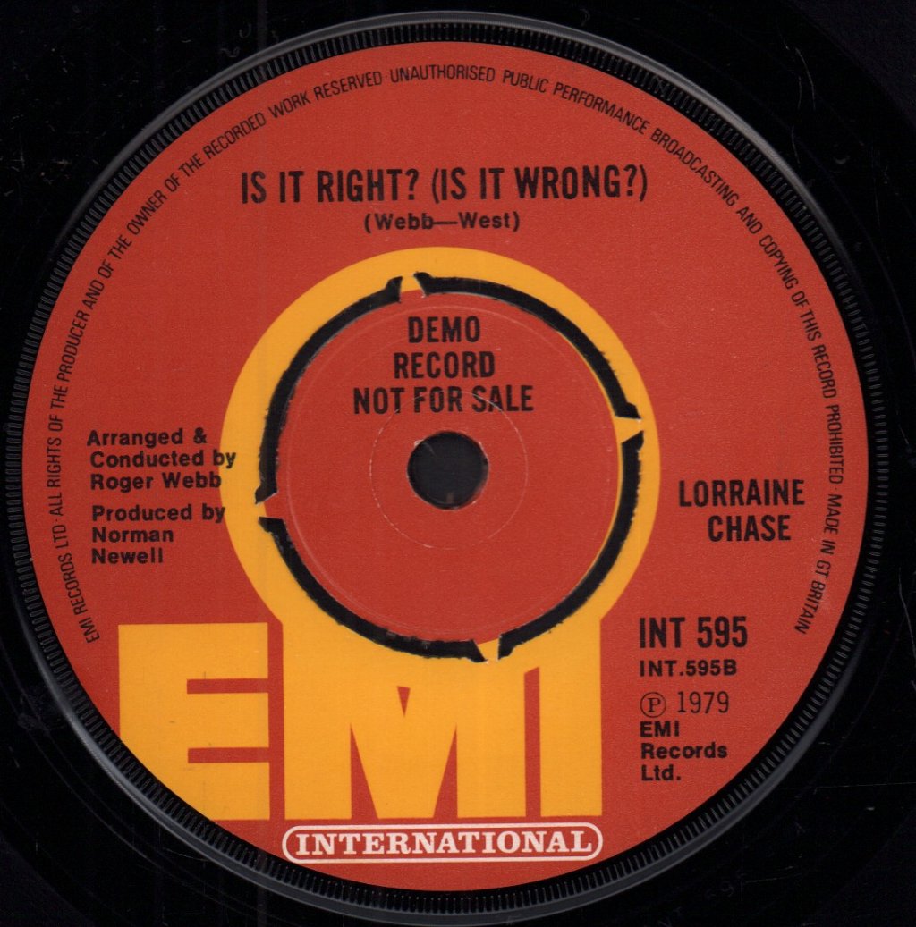 Lorraine Chase - It's Nice 'Ere Innit - 7 Inch