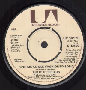 Billie Jo Spears - Sing Me An Old Fashioned Song - 7 Inch