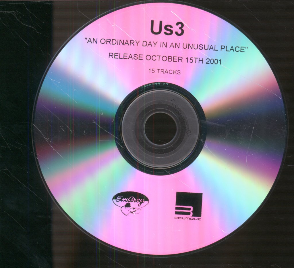 Us3 - An Ordinary Day In An Unusual Place - Cdr