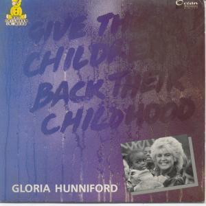 Gloria Hunniford - Give The Children Back Their Childhood - 7 Inch