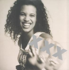 Neneh Cherry - Kisses On The Wind - 12 Inch