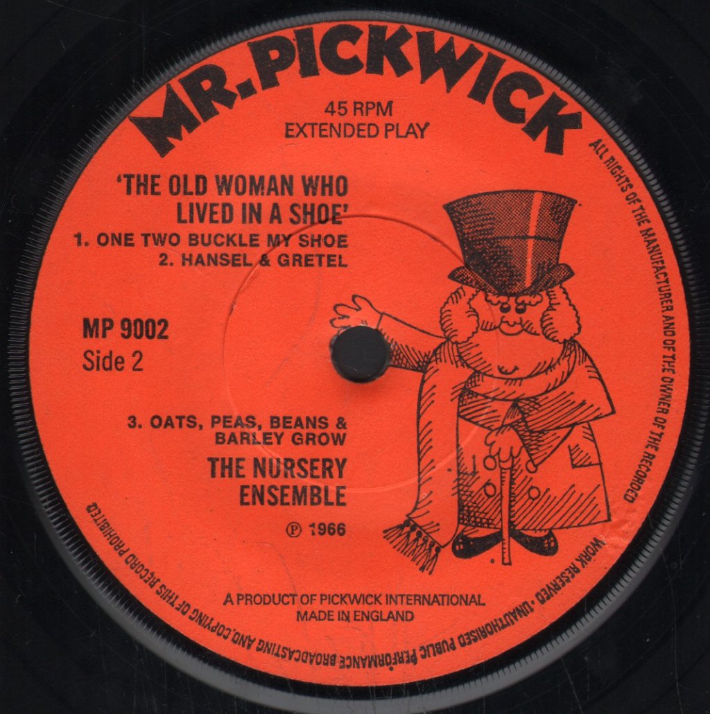 Nursery Ensemble - Old Woman Who Lived In A Shoe - 7 Inch