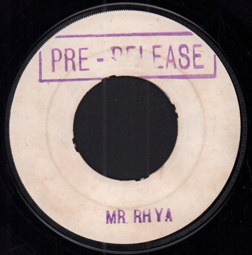 Lloyd Tyrell - Mr. Rhya - 7 Inch