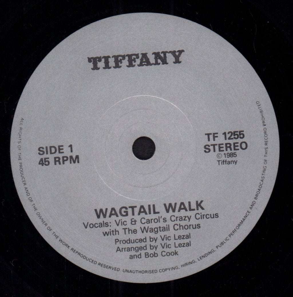 Vic And Carol's Crazy Circus - Wagtail Walk - 7 Inch