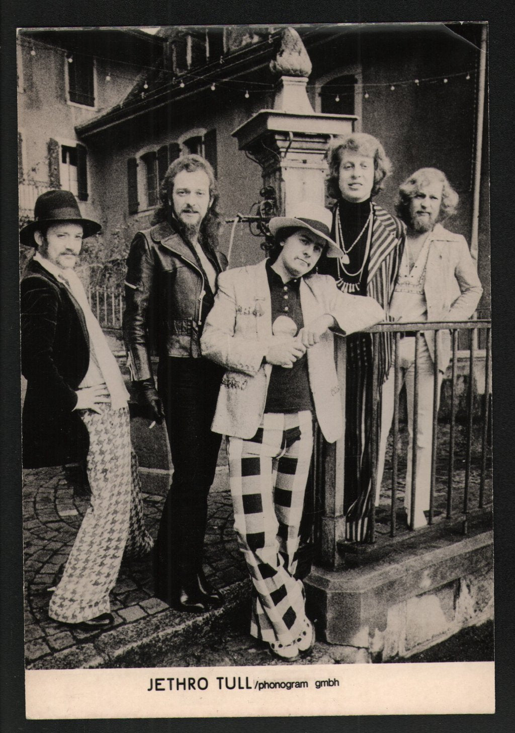 Jethro Tull - band shot - Photograph