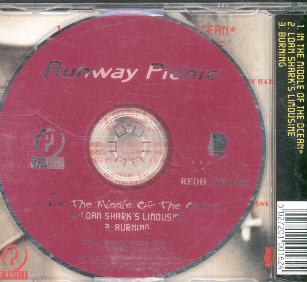 Runway Picnic - In The Middle Of The Ocean - Cd