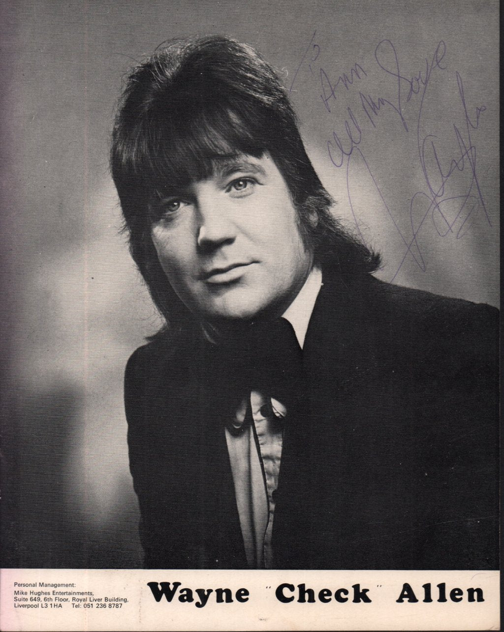 wayne check allen - wayne check allen - Photograph