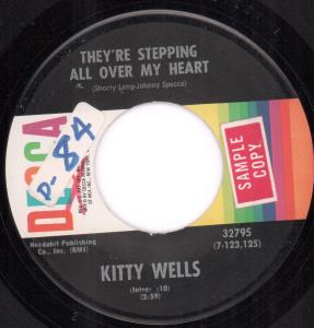 Kitty Wells - They're Stepping All Over My Heart - 7 Inch