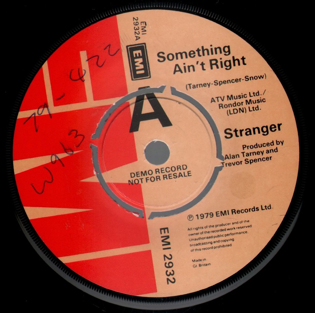 Stranger (70'S Group) - Something Ain't Right - 7 Inch