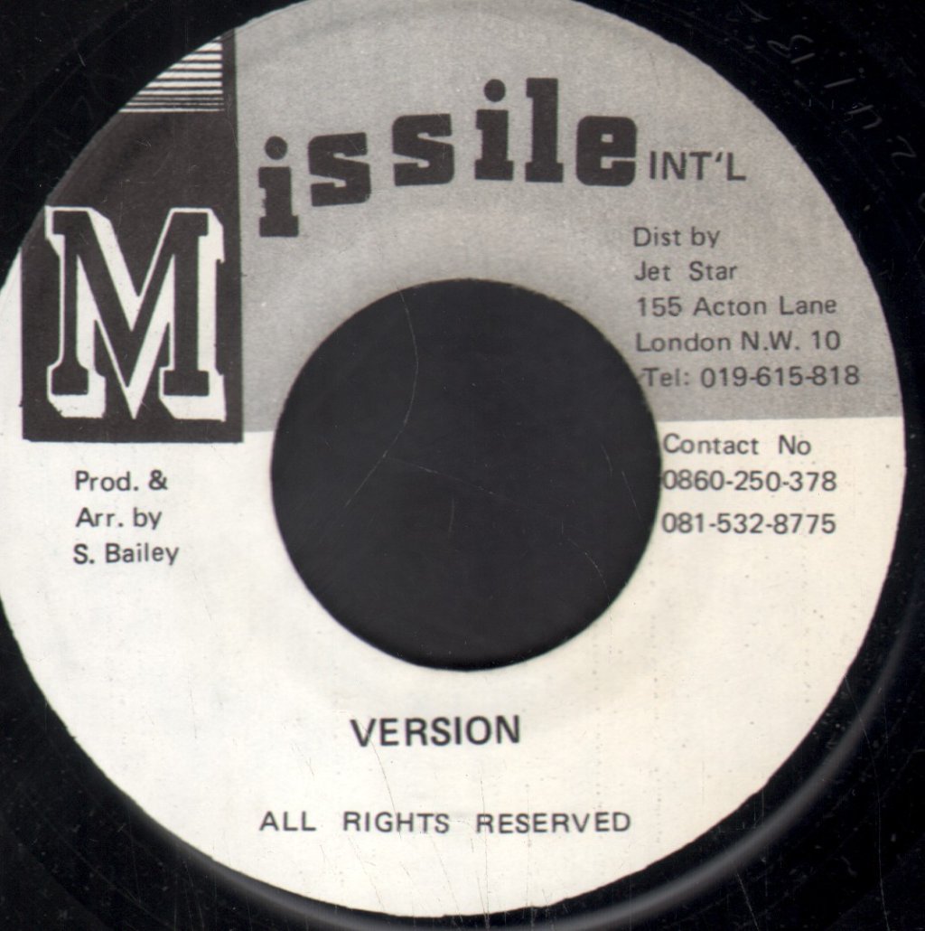 Outlaw Candy - Woman A Yu Body - 7 Inch