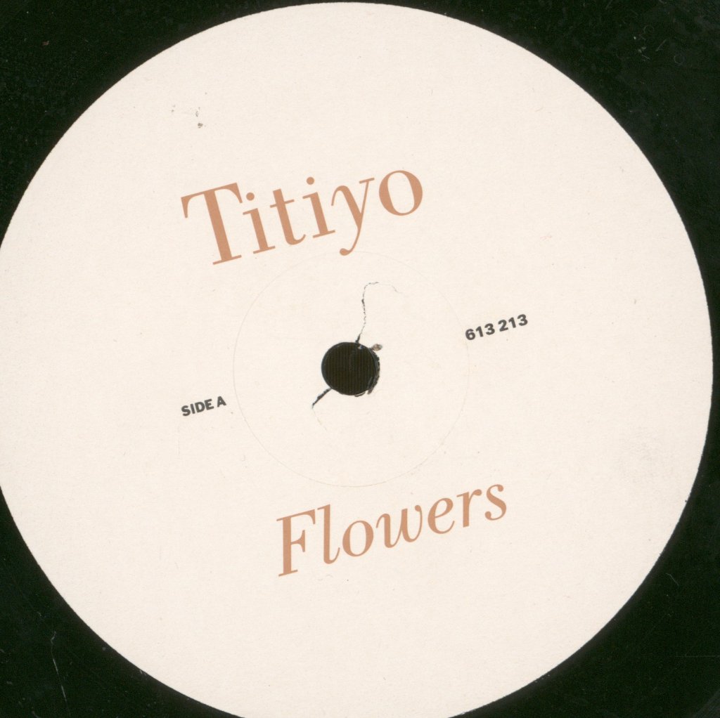 Titiyo - Flowers - 12 Inch
