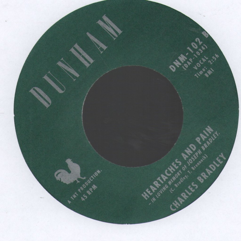 Charles Bradley - World (Is Going Up In Flames) - 7 Inch