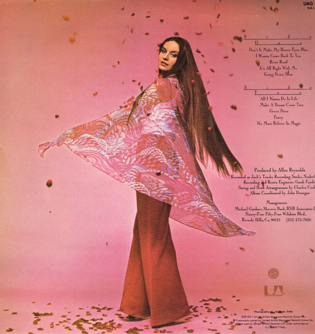 Crystal Gayle - We Must Believe In Magic - Lp