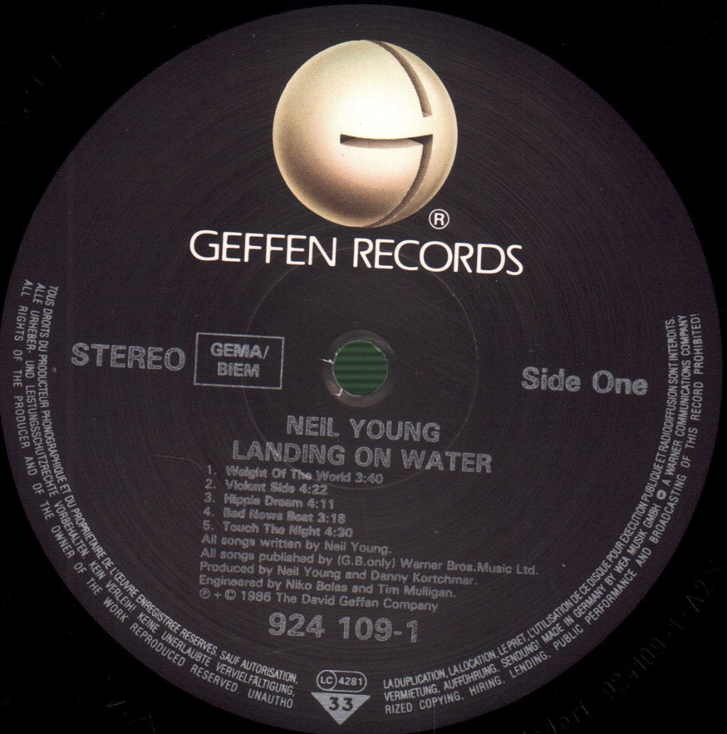 Neil Young - Landing On Water - Lp
