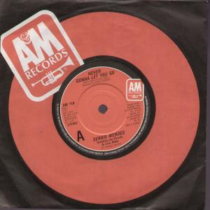 Sergio Mendes - Gonna Let You Go - 7 Inch