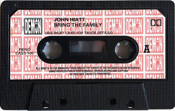 John Hiatt - Bring The Family - Cassette