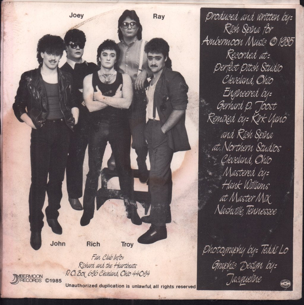 Richard And The Heartbeats - Somebody Loves You - 7 Inch