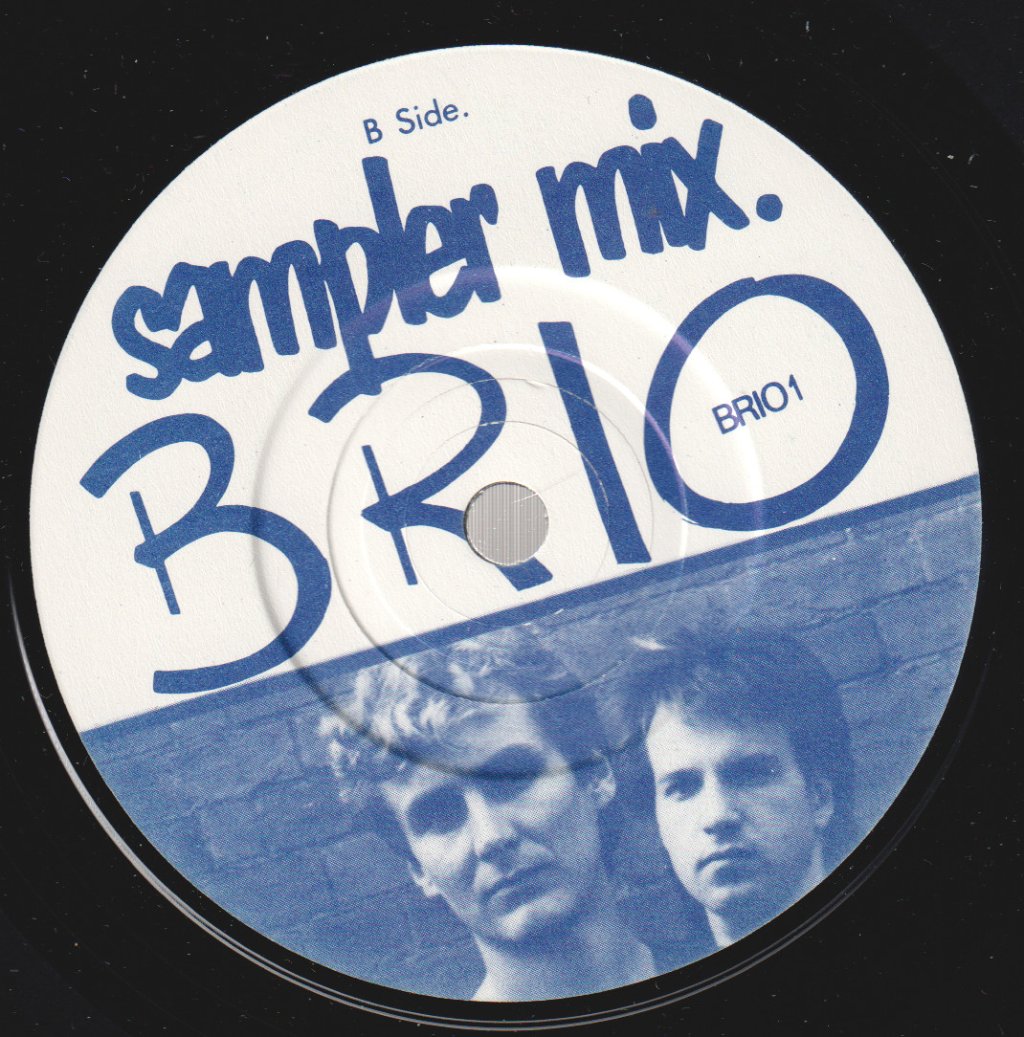 Brio - Two Sides To Love - 7 Inch