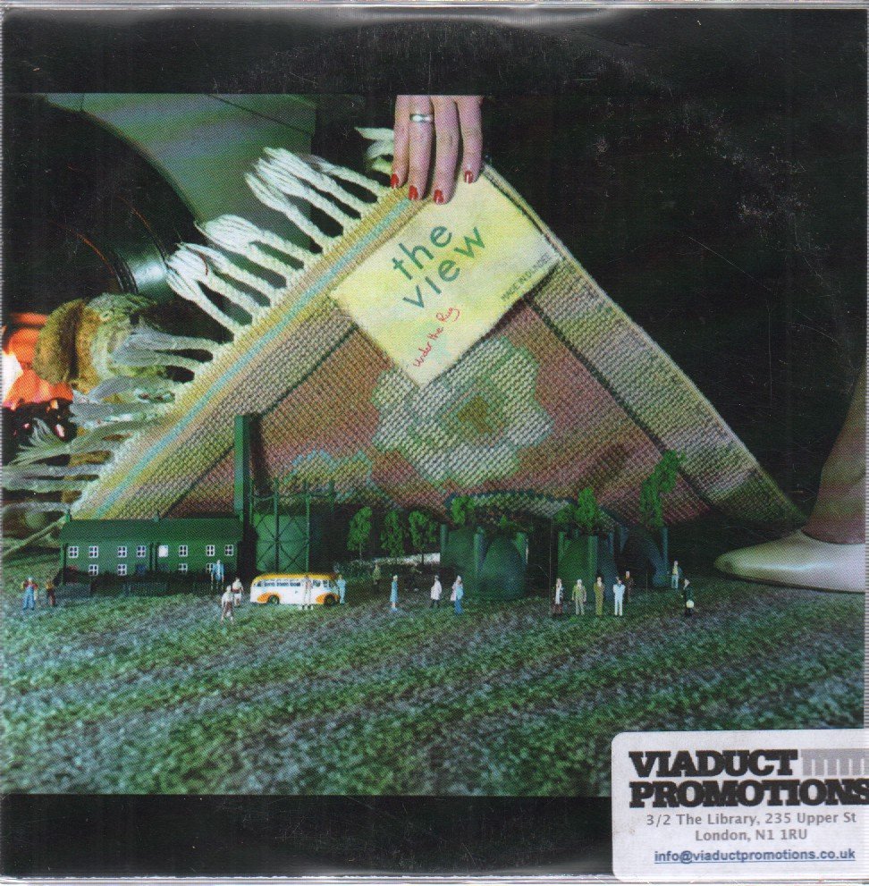 View - Under The Rug - Cdr