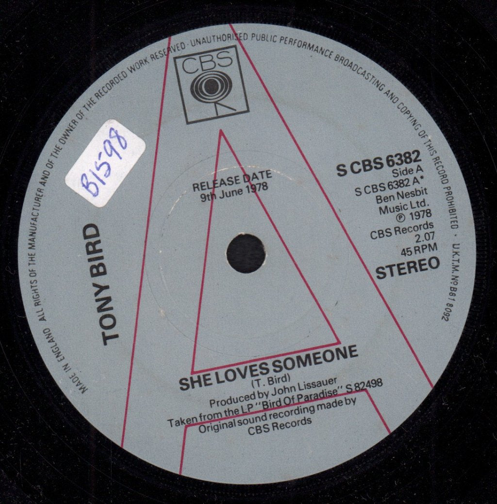 Tony Bird - She Loves Someone - 7 Inch