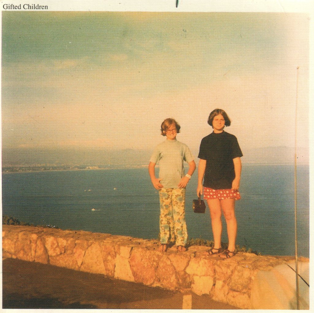 Moon Upstairs - All Is All - Cd