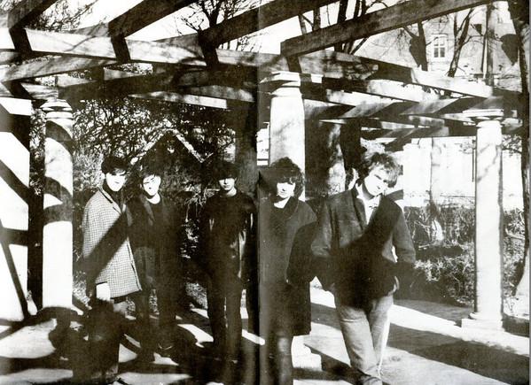 14 Iced Bears - Come Get Me - 7 Inch
