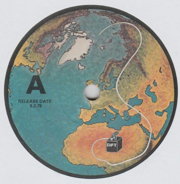 Dead Fingers Talk - This Crazy World / The Boyfriend - 7 Inch