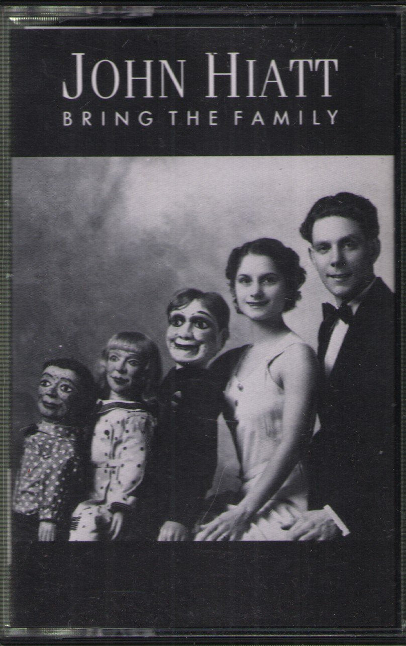 John Hiatt - Bring The Family - Cassette