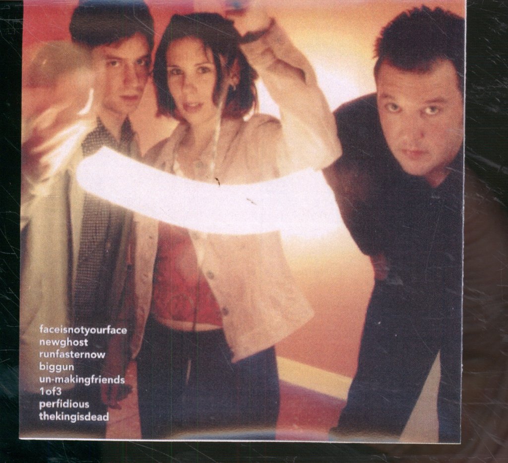 Rubyvileos - King Is Dead - Cdr