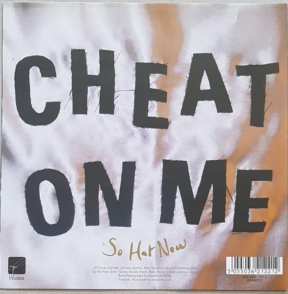 Cribs - Cheat On Me - 7 Inch