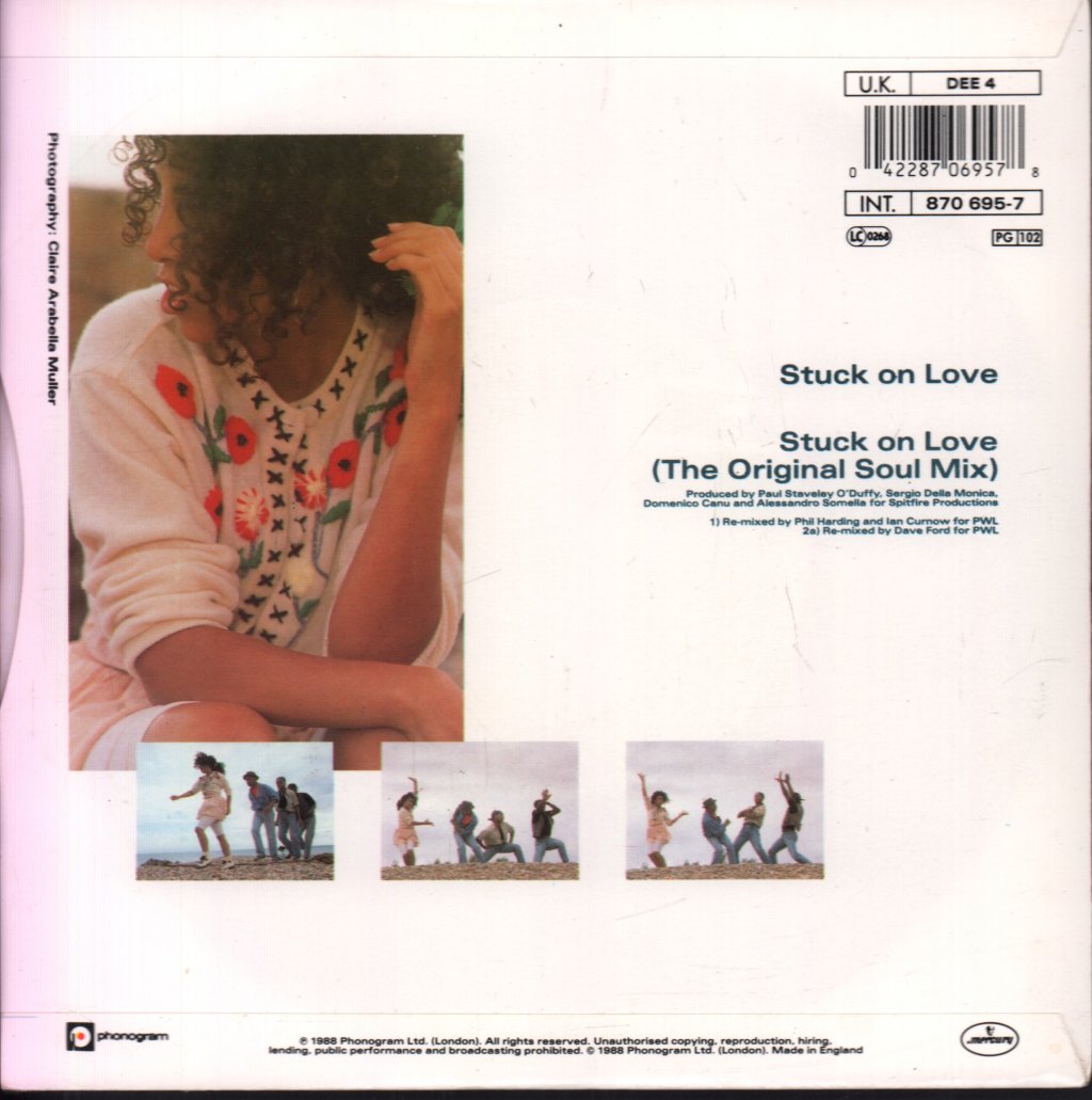 Dee Lewis - Stuck On Love - 7 Inch