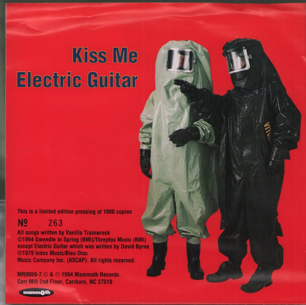 Vanilla Trainwreck - Kiss Me - 7 Inch