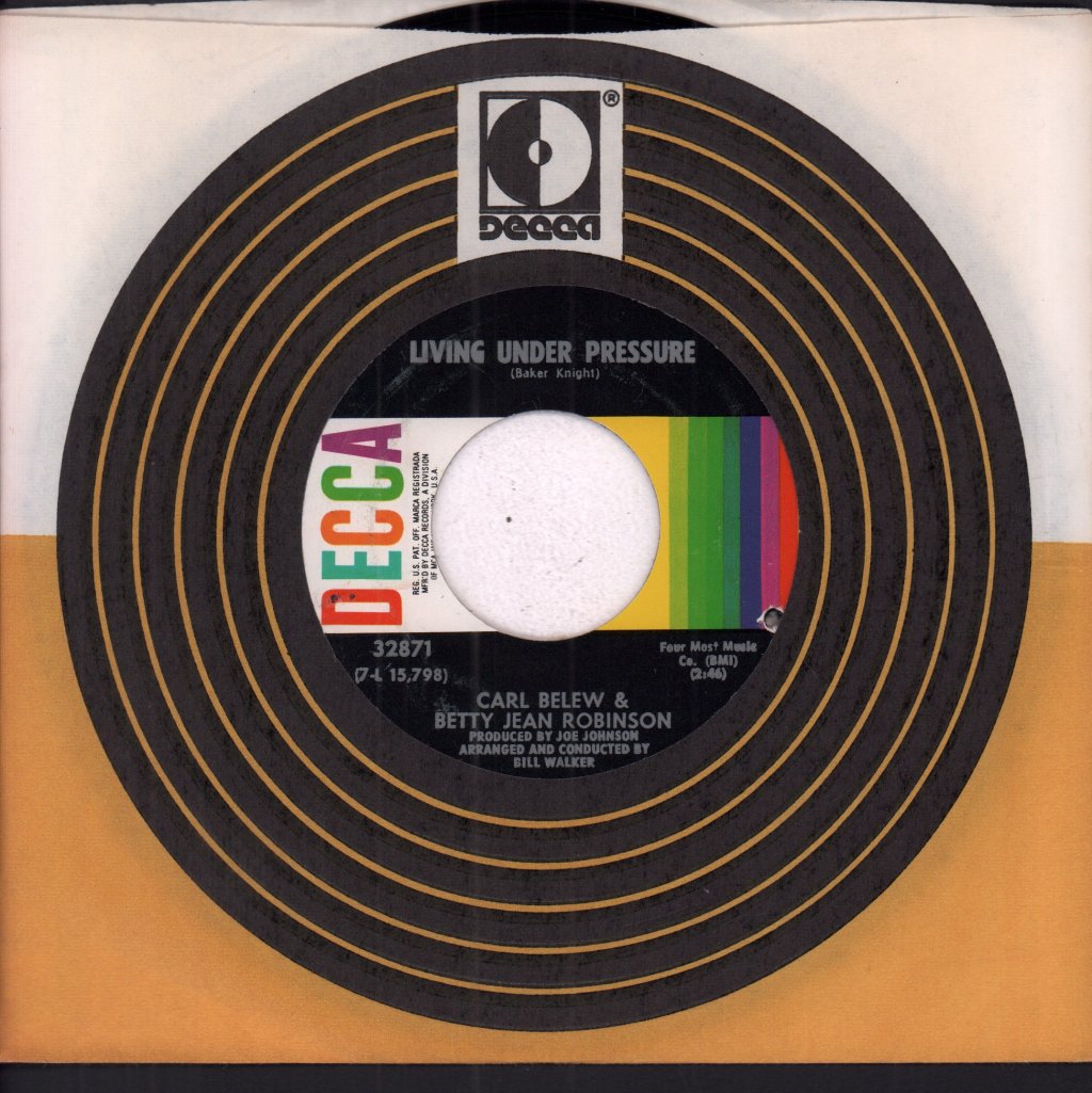 Carl Belew & Betty Jean Robinson - Hung Up On Lovin' You - 7 Inch