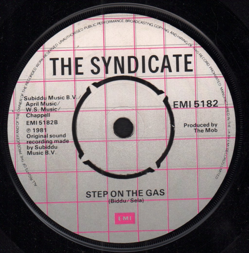 Syndicate (80'S Group) - Dance You To The Ground - 7 Inch