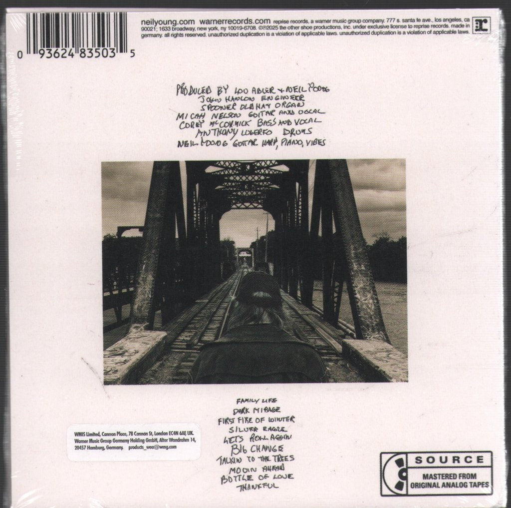 Neil Young And The Chrome Hearts - Talkin To The Trees - Cd